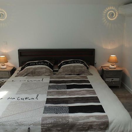Ecurie De La Grange L'Abbe Appartement Le Langon Buitenkant foto