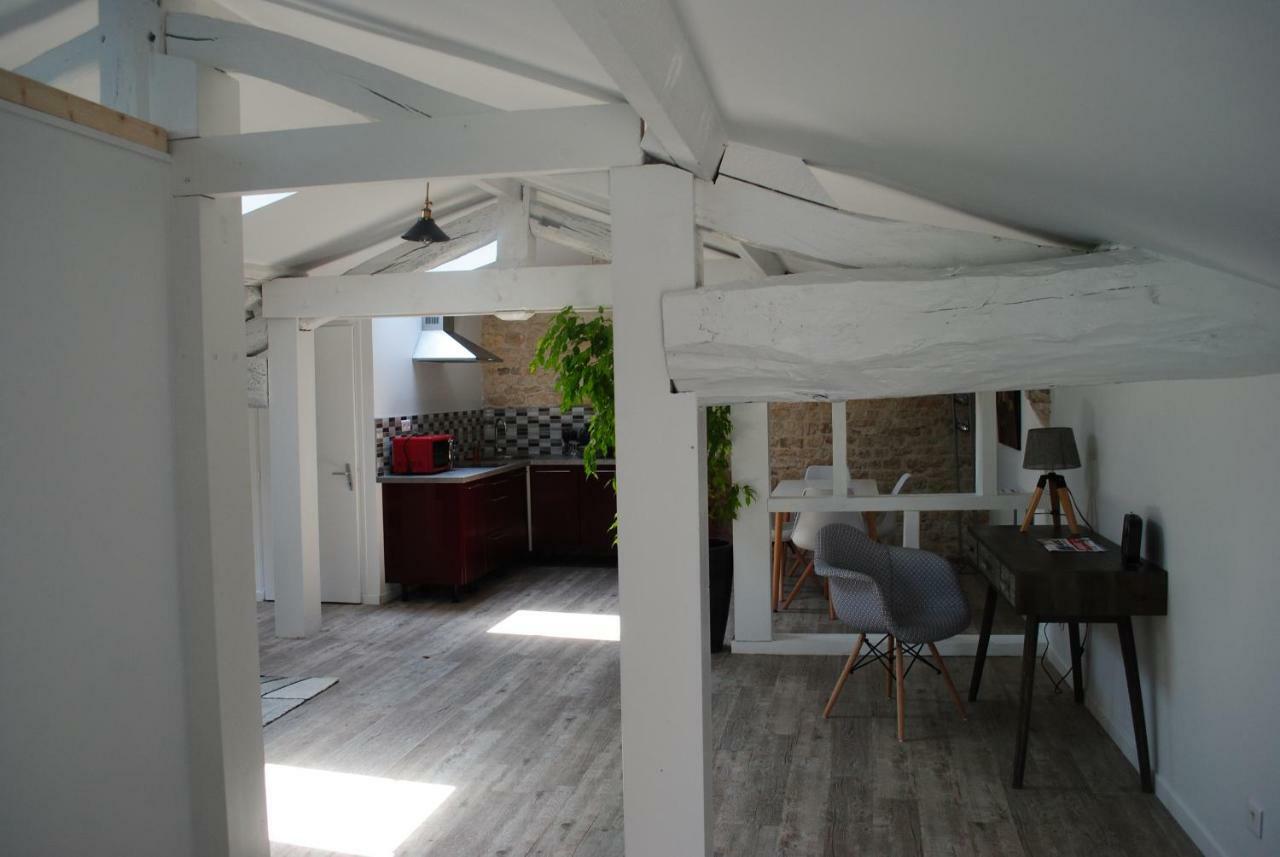 Ecurie De La Grange L'Abbe Appartement Le Langon Buitenkant foto